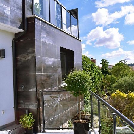 Albergue Hosting Duero Pesquera de Duero Exteriér fotografie